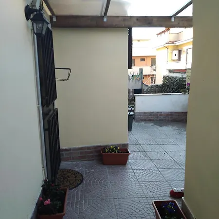 Loft Indipendente Con Giardino A Tor Vergata דירה *